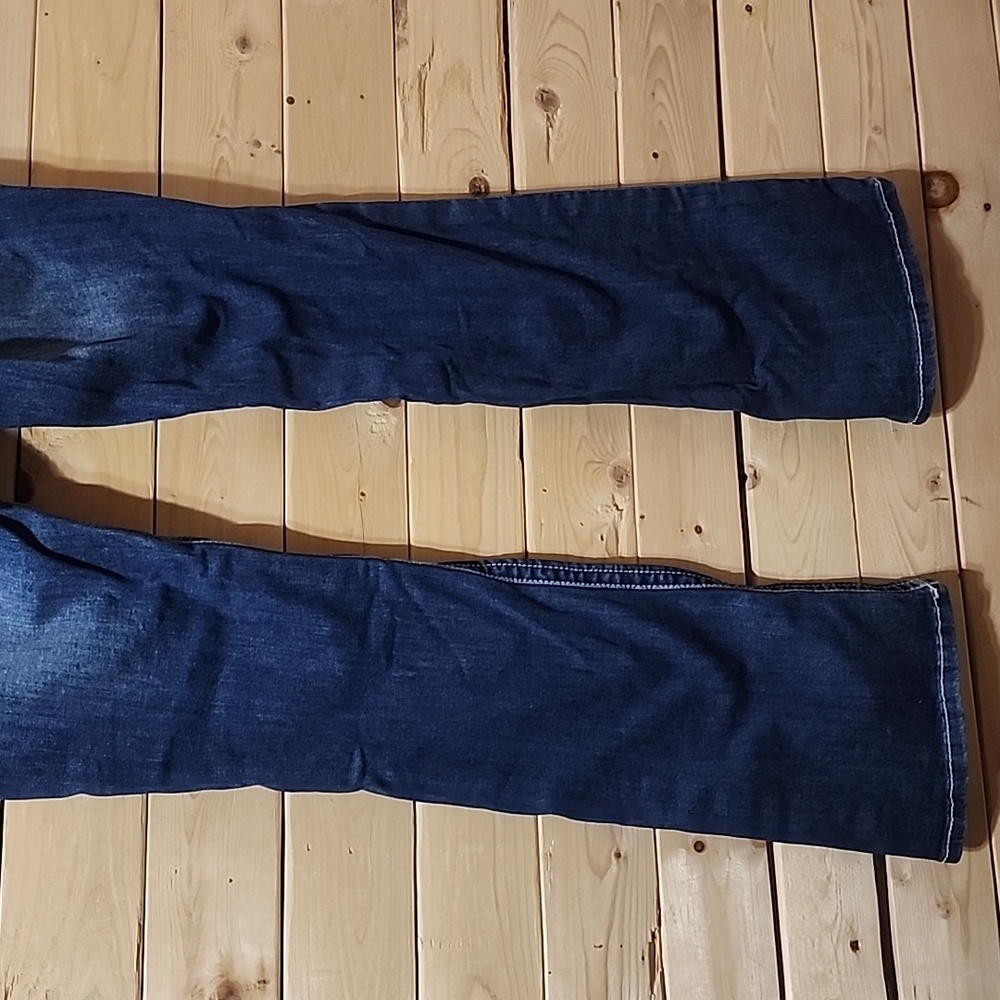 Ariat Real Denim Size 27R Bootcut Inseam 32in - Picture 3 of 7